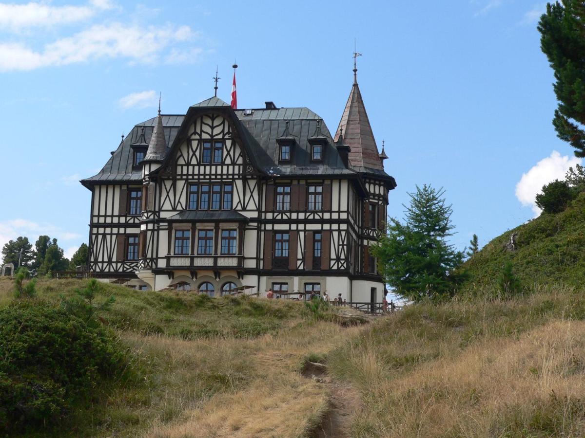 Chalet Valaisia รีเดอร์อัลพ์ ภายนอก รูปภาพ