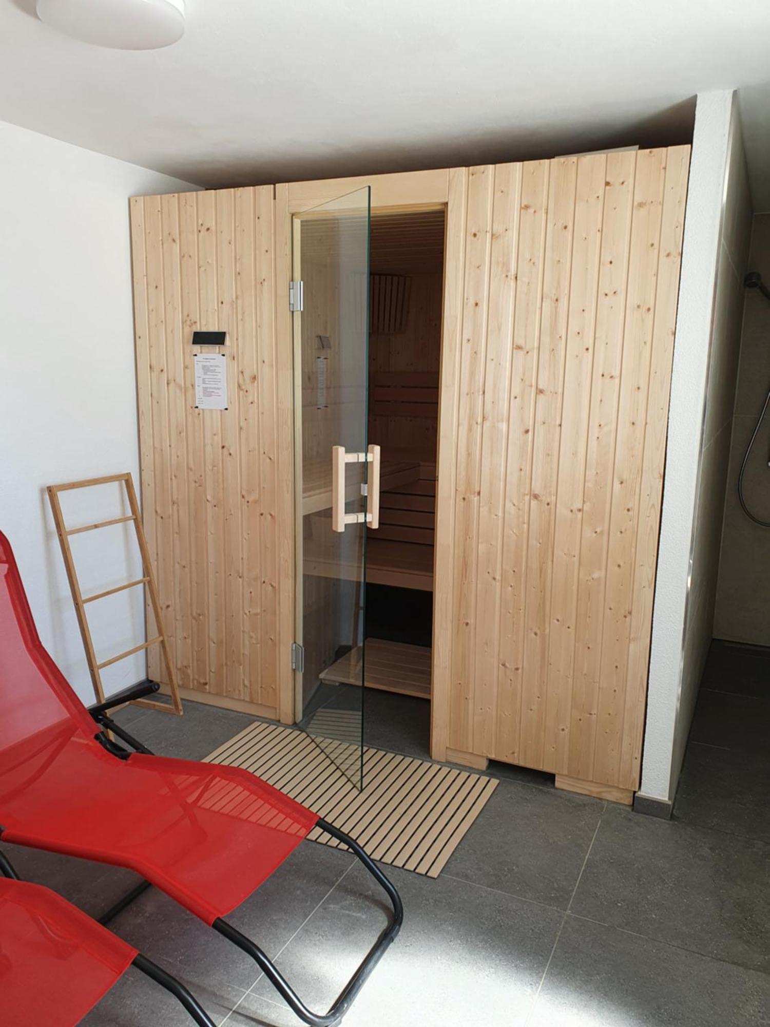 Chalet Valaisia รีเดอร์อัลพ์ ภายนอก รูปภาพ