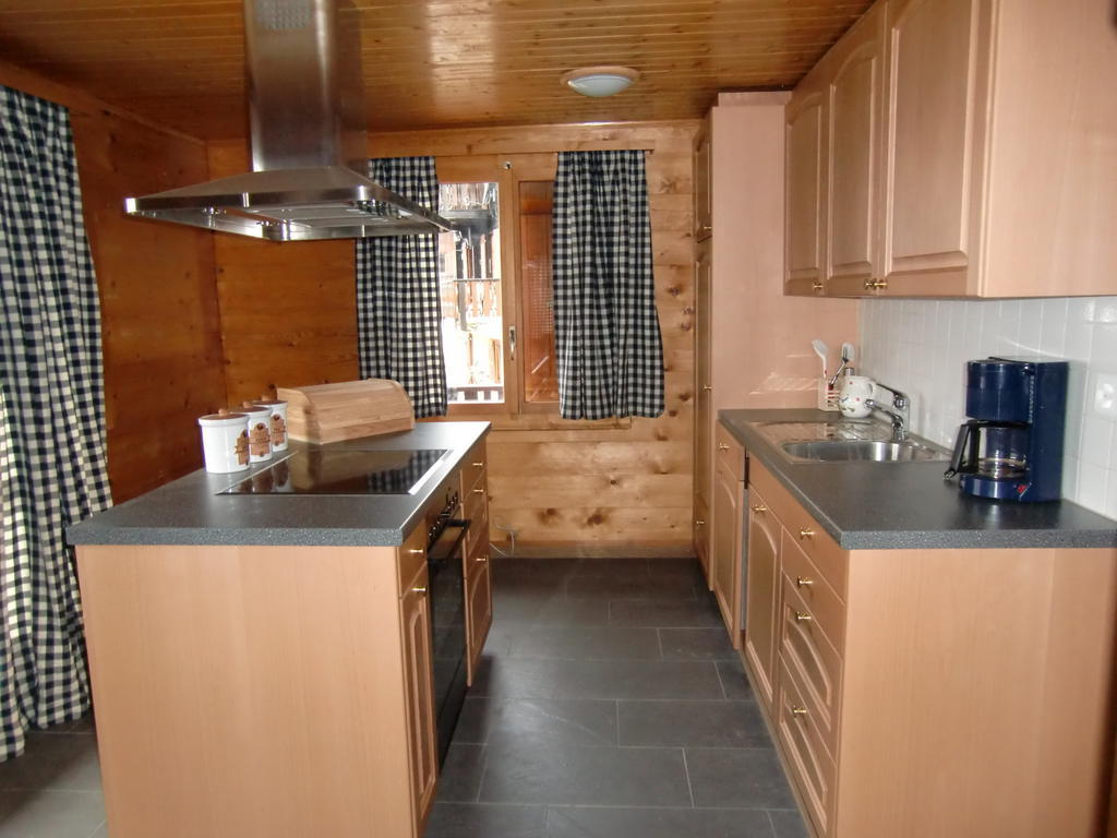 Chalet Valaisia รีเดอร์อัลพ์ ภายนอก รูปภาพ