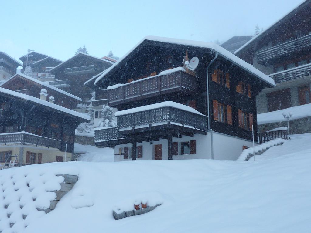 Chalet Valaisia รีเดอร์อัลพ์ ภายนอก รูปภาพ