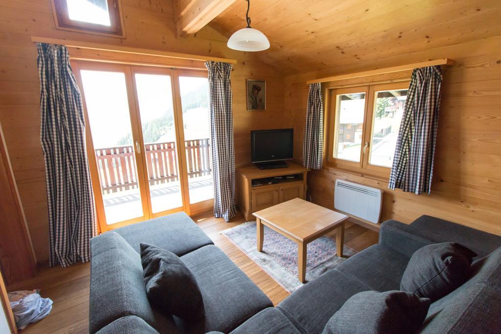 Chalet Valaisia รีเดอร์อัลพ์ ภายนอก รูปภาพ