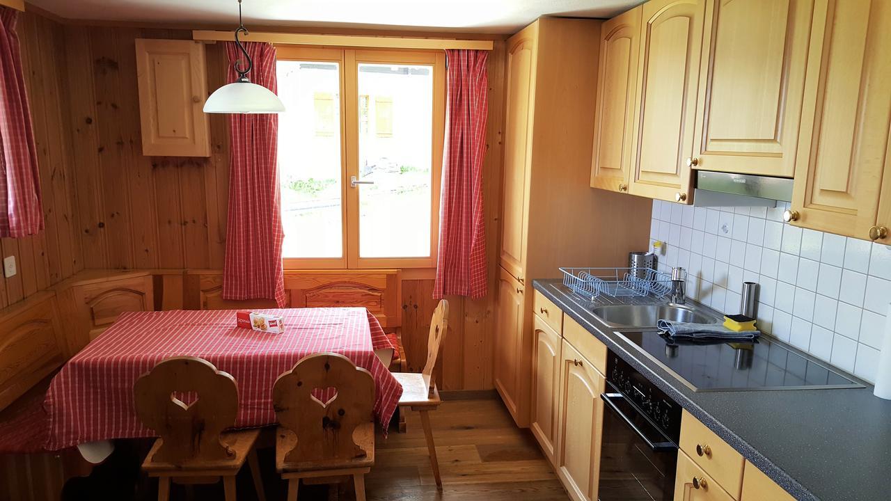 Chalet Valaisia รีเดอร์อัลพ์ ภายนอก รูปภาพ