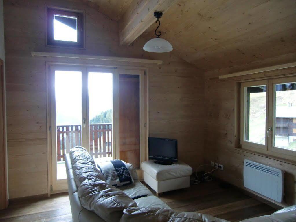 Chalet Valaisia รีเดอร์อัลพ์ ภายนอก รูปภาพ